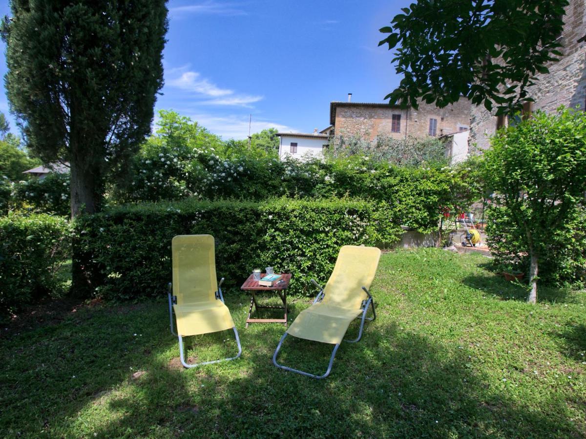 Charming Holiday Home With Large Garden In Bevagna Esterno foto